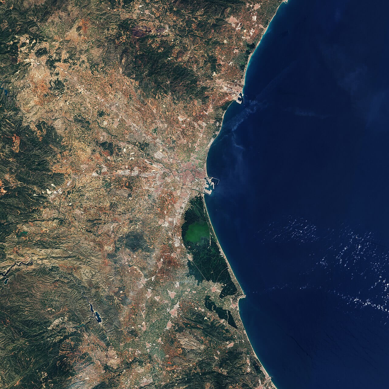 Valencia satellite map showing city, coast, and inland areas of Spain