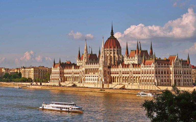 Budapest City Guide - Danube River and Parliament Building